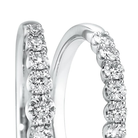 ダイヤモンドシライシ 4 婚約指輪 結婚指輪